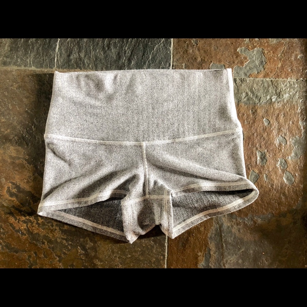 Lululemon herringbone boogie shorts, 4